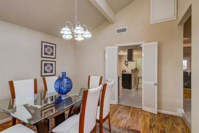 Building Photo - 6614 Winkleman Rd