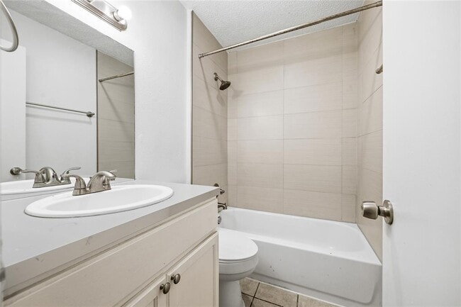 Building Photo - 2412 Burleson Ct