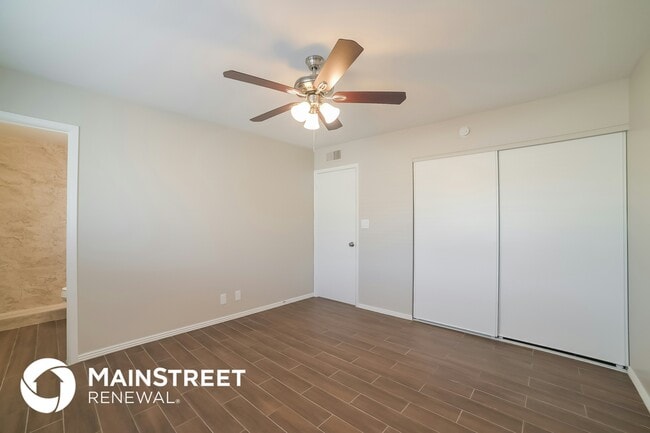 Building Photo - 7215 N 37th Ave