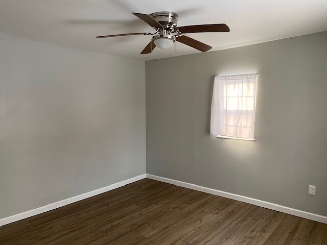 Building Photo - 2417 Fairmount Pkwy