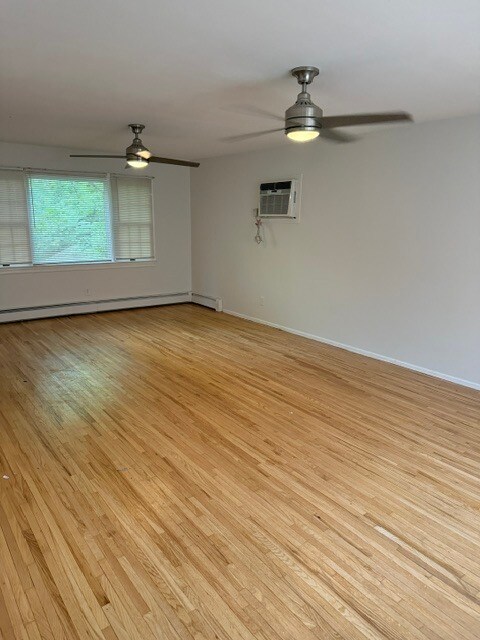 Building Photo - 8 Tobi Ln