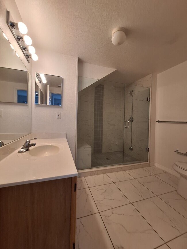 Building Photo - 4010 San Gallo Dr