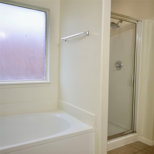 Building Photo - 14411 Avery Brooke Ln