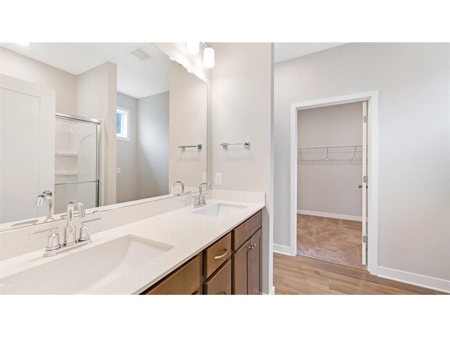 Building Photo - 2149 Westpointe Dr