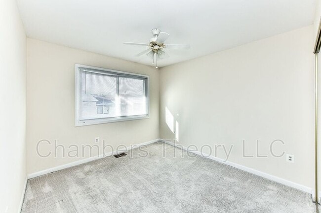 Building Photo - 8088 Edinburgh Dr