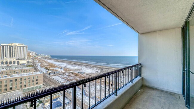 Building Photo - 3851 Boardwalk