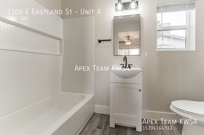 Building Photo - $895 Beautifully Remodeled 1 Bed | 1 Bath ...