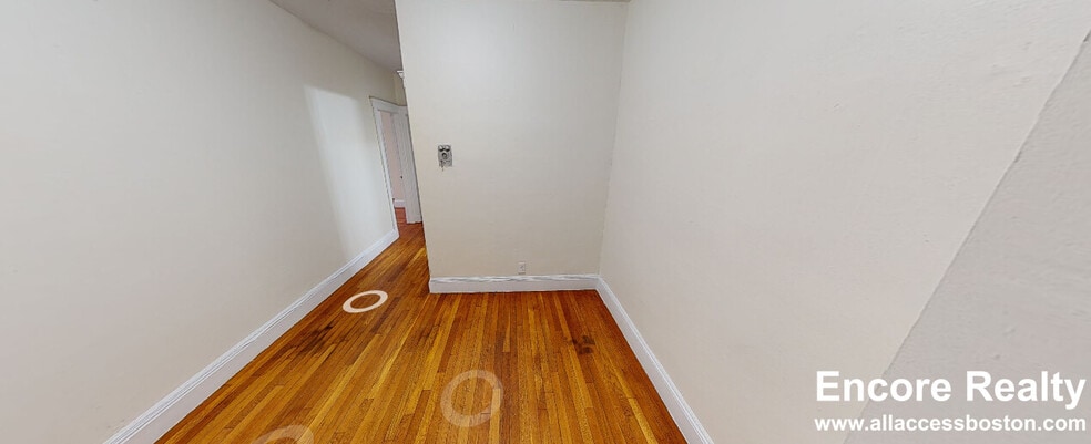 Building Photo - 116 Washington St