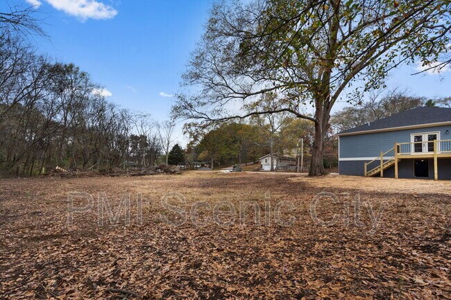 Building Photo - 1316 Gadd Rd