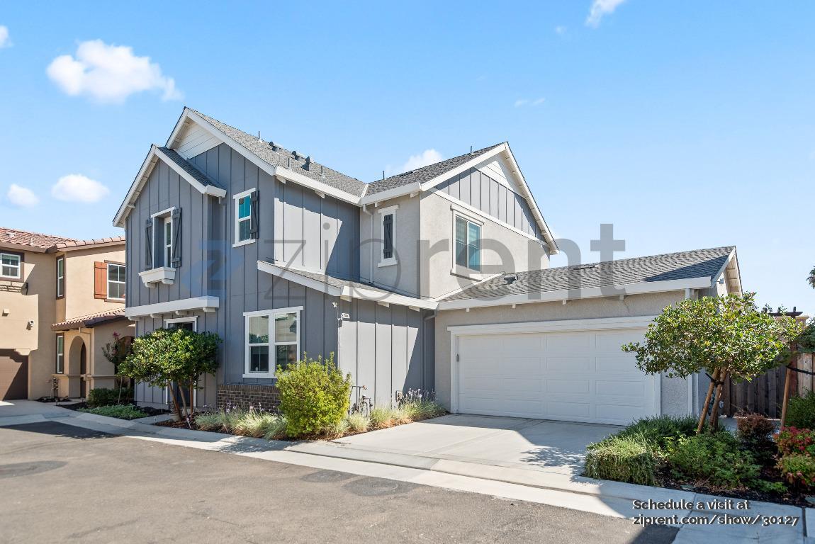 Building Photo - 272 Hopkins Ct