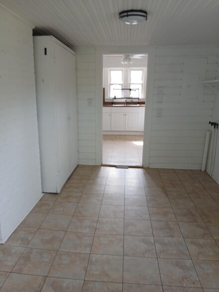 Building Photo - 1937 Trinity Church Rd