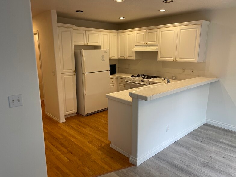 Building Photo - 16586 NW Desert Canyon Dr