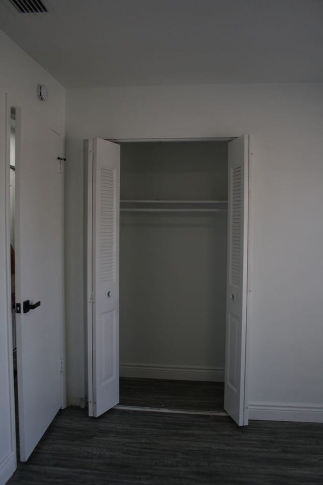 Building Photo - Charming Home in a Prime Location – Update...
