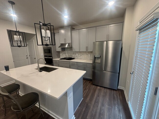 Building Photo - Room in House on Collaborative Wy