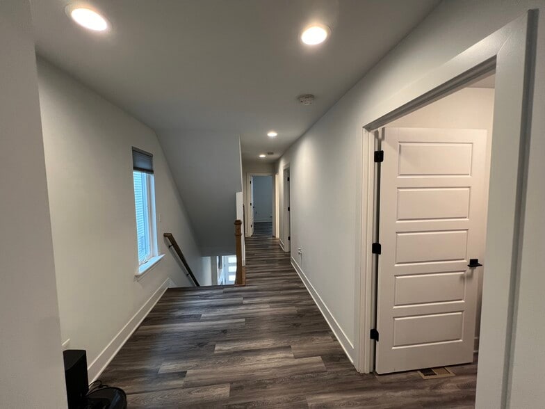 Building Photo - 3842 Duck Creek Rd