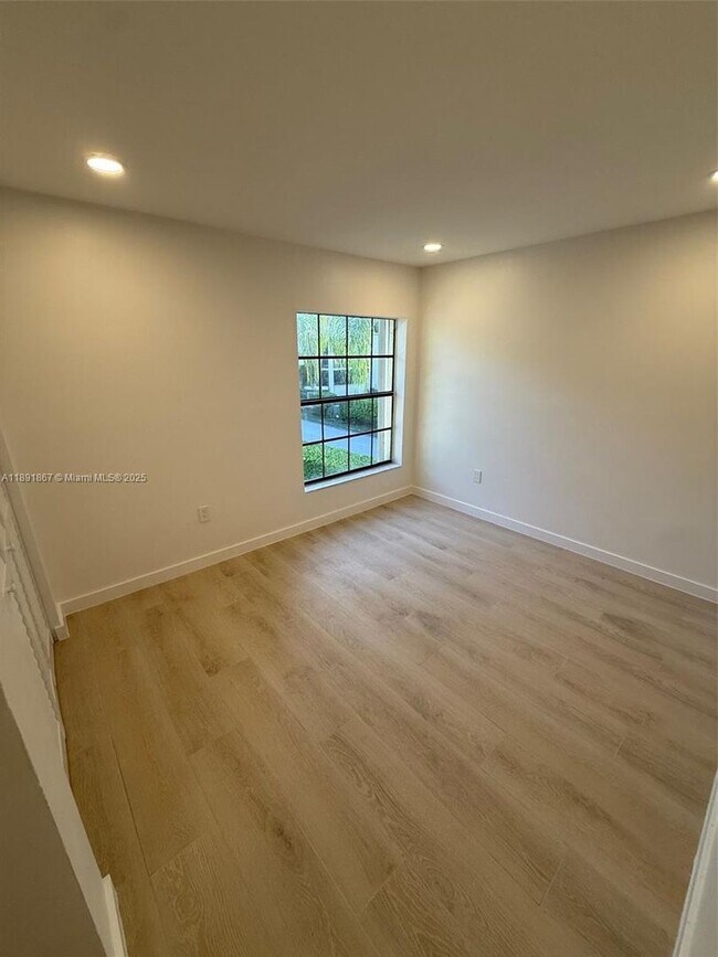 Building Photo - 13004 SW 88th Terrace S