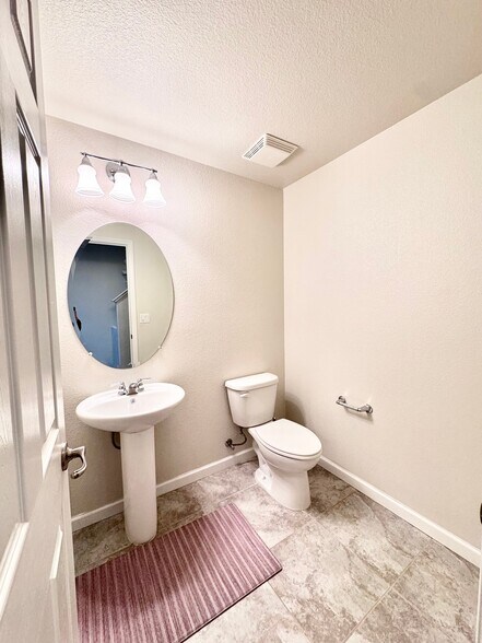 Building Photo - 1117 Genco Terrace