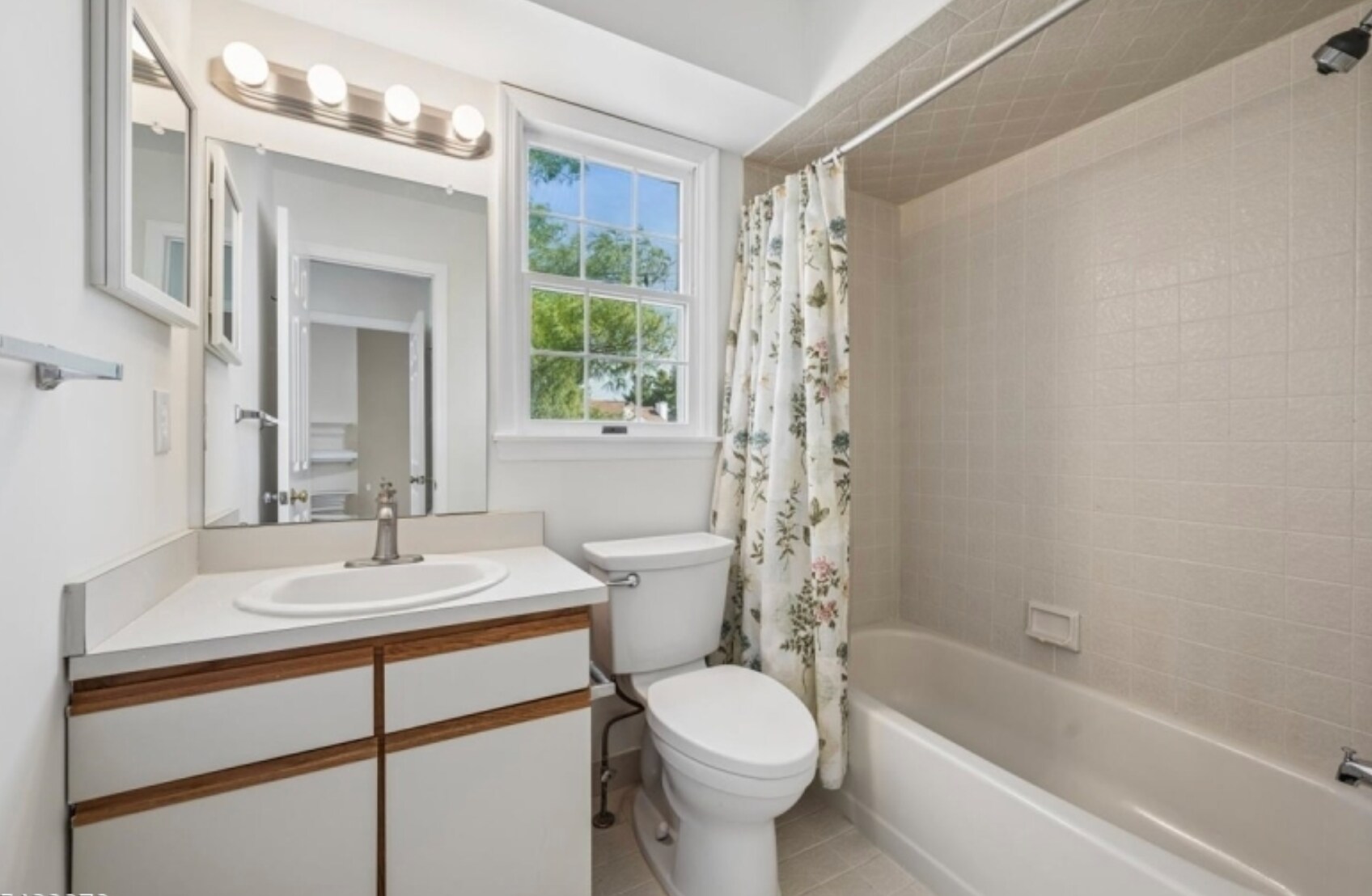 Building Photo - 20 Alexandria Way