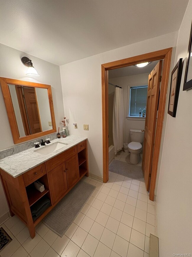 Building Photo - 84 Country Rd