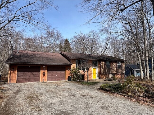 Building Photo - 340 Campbell Rd