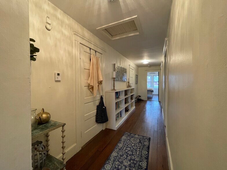 Building Photo - 1 Langham Rd