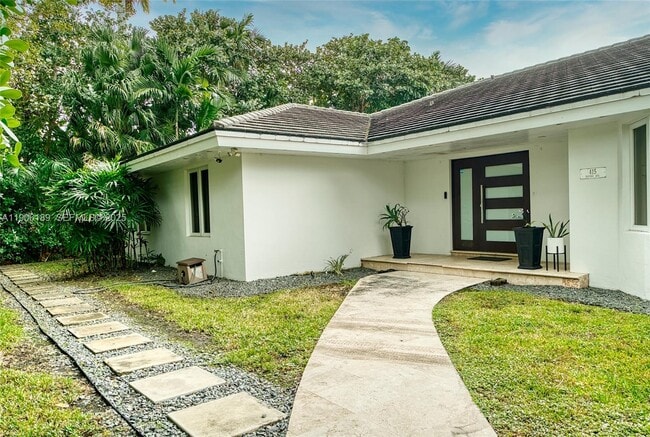 Building Photo - 415 Rovino Ave