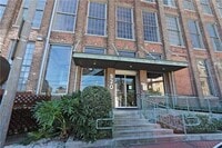 Building Photo - 920 Poeyfarre St