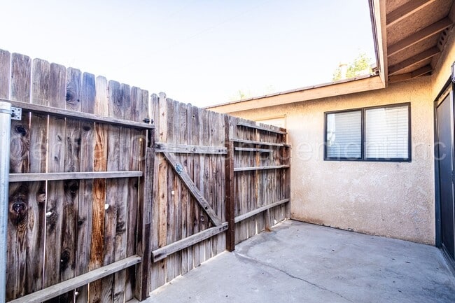 Building Photo - 8400 Laborough Dr