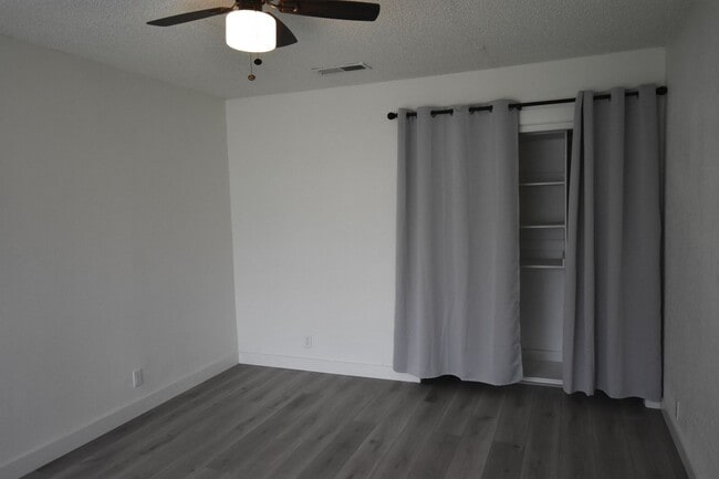 Building Photo - 7597 Orange Dr