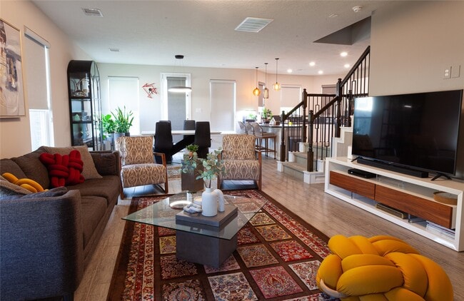 Building Photo - 15811 Copper Oak Ln