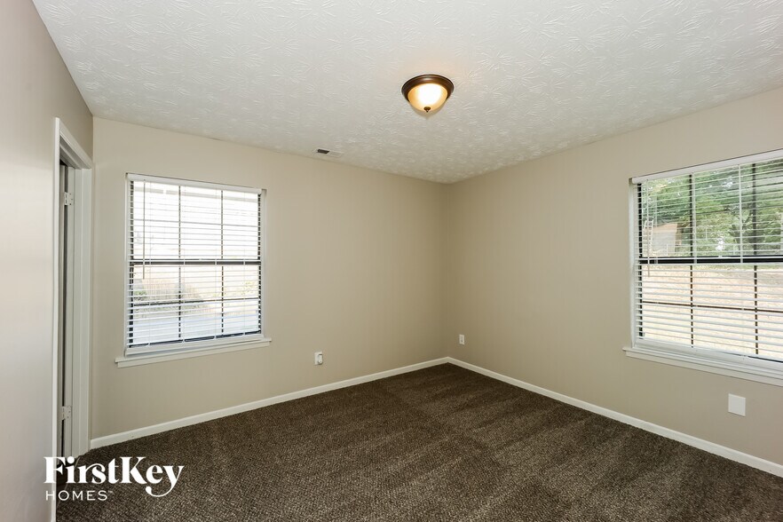 Building Photo - 3383 Dale Ct