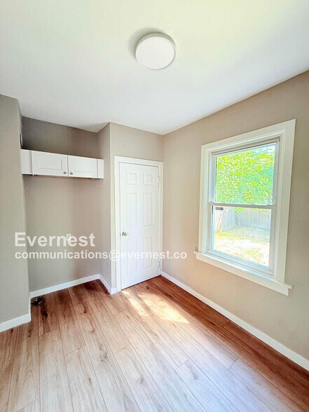 Building Photo - 14600 Lauder St