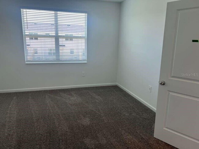 Building Photo - 130 Nine Iron Dr