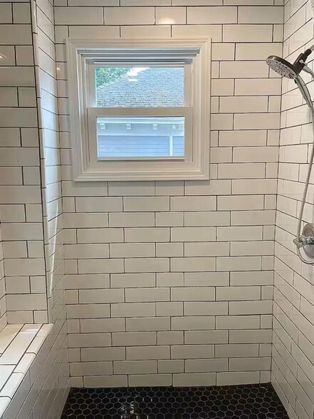 Building Photo - 41 Merton Rd