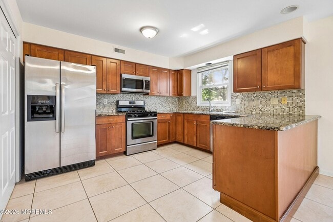 Building Photo - 157 Northampton Dr