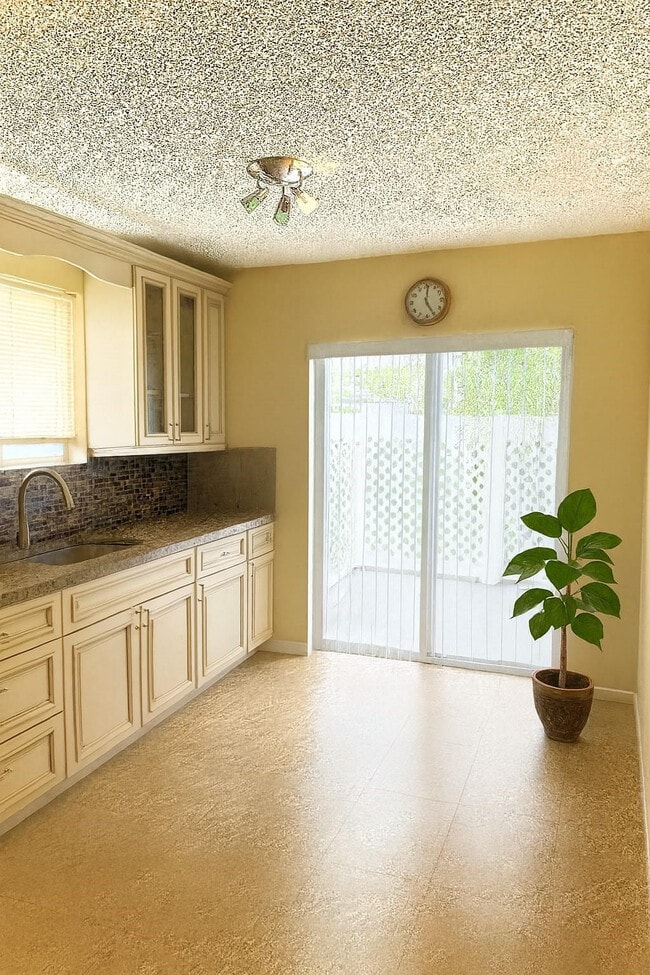 Building Photo - 9778 Nickels Blvd