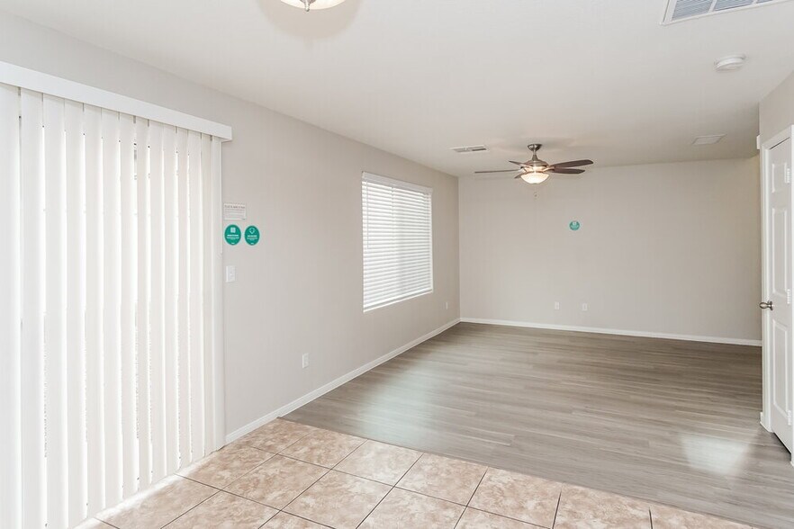 Building Photo - 6510 Abbey Door Ct