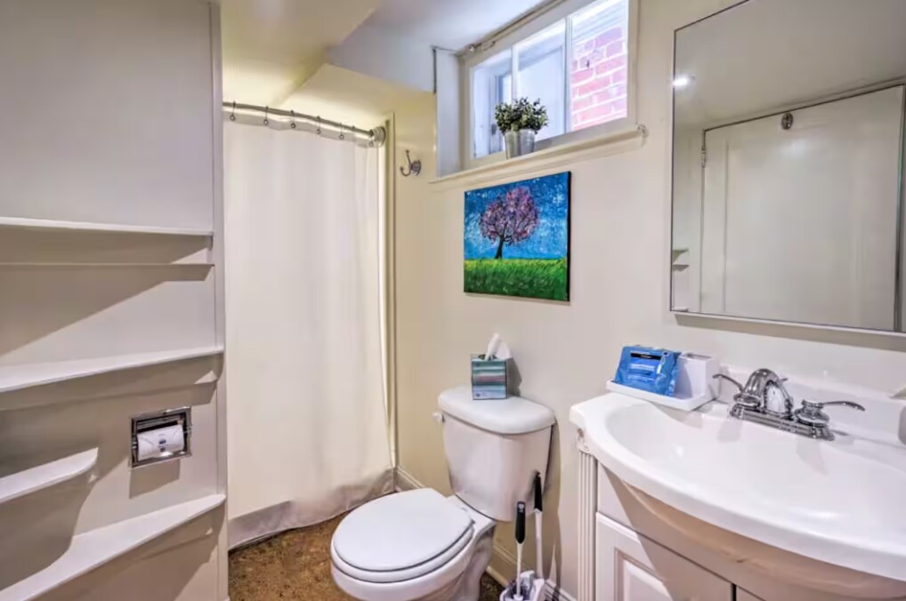 Building Photo - 3301 W Franklin St