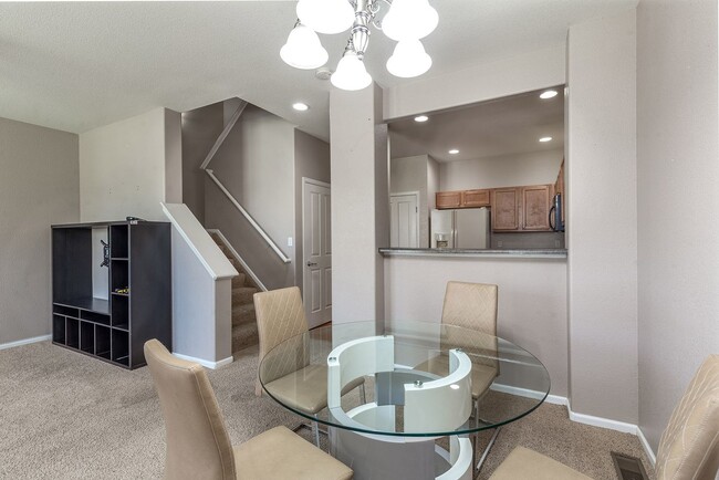 Building Photo - Townhouse in Desirable Stetson Hills Area in Colorado Springs