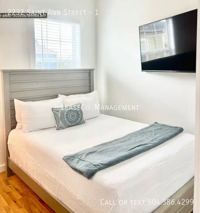 Building Photo - 2232 St Ann St.