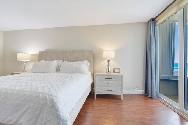 Building Photo - 500 S Ocean Blvd