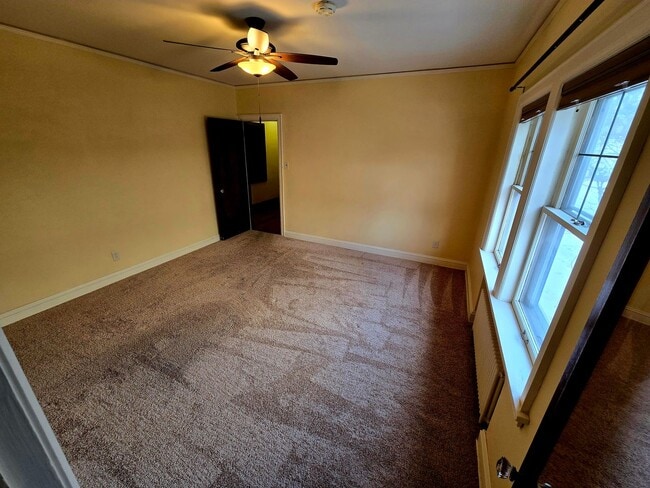 Building Photo - 519-521-521 N 50th St