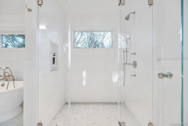 Building Photo - 1 Cooper Ln