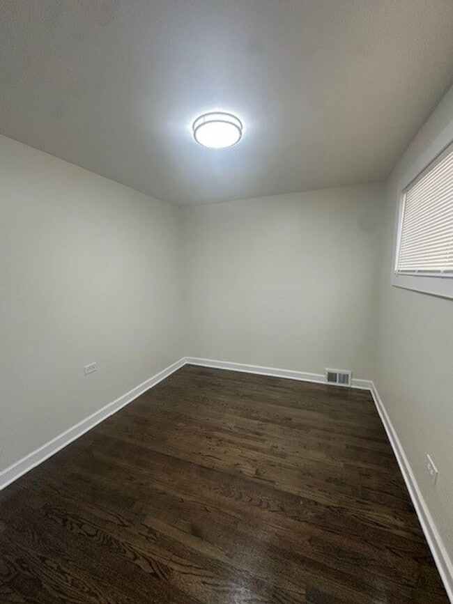 Building Photo - Welcome Home