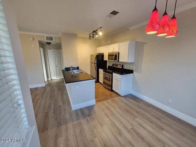 Building Photo - 7009 E Acoma Dr
