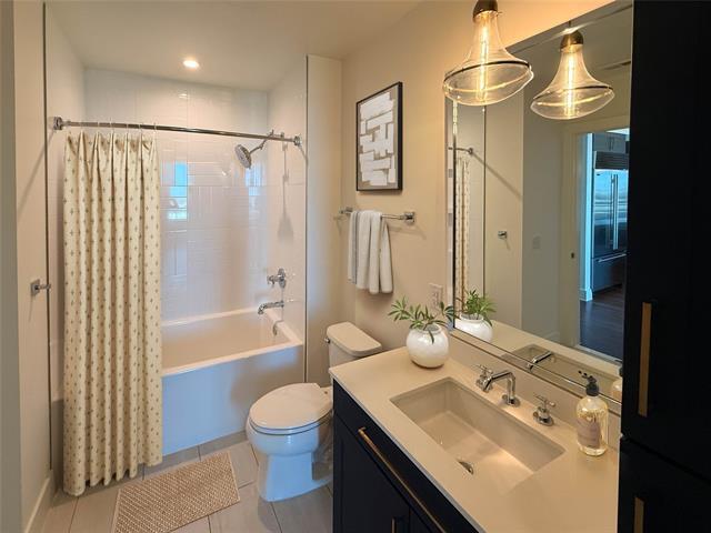 Building Photo - 3611 Congress Ave