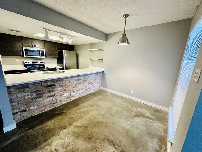 Building Photo - 3424 Willowrun Dr