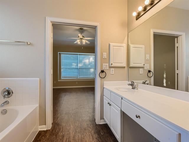 Building Photo - 5301 Lily Dr