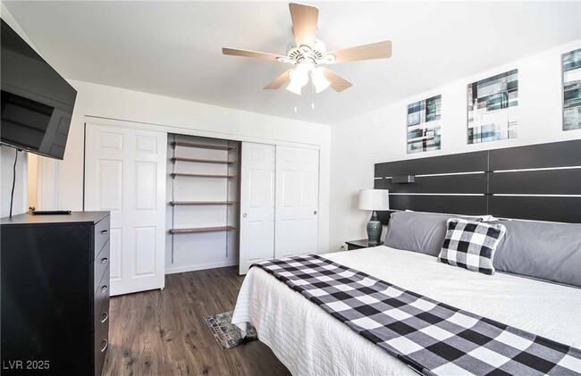 Building Photo - 101 Luna Way