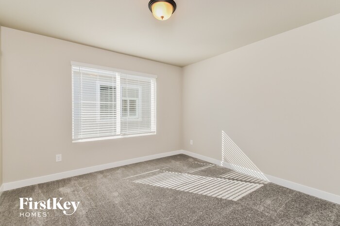 Building Photo - 11163 Murrelet Dr